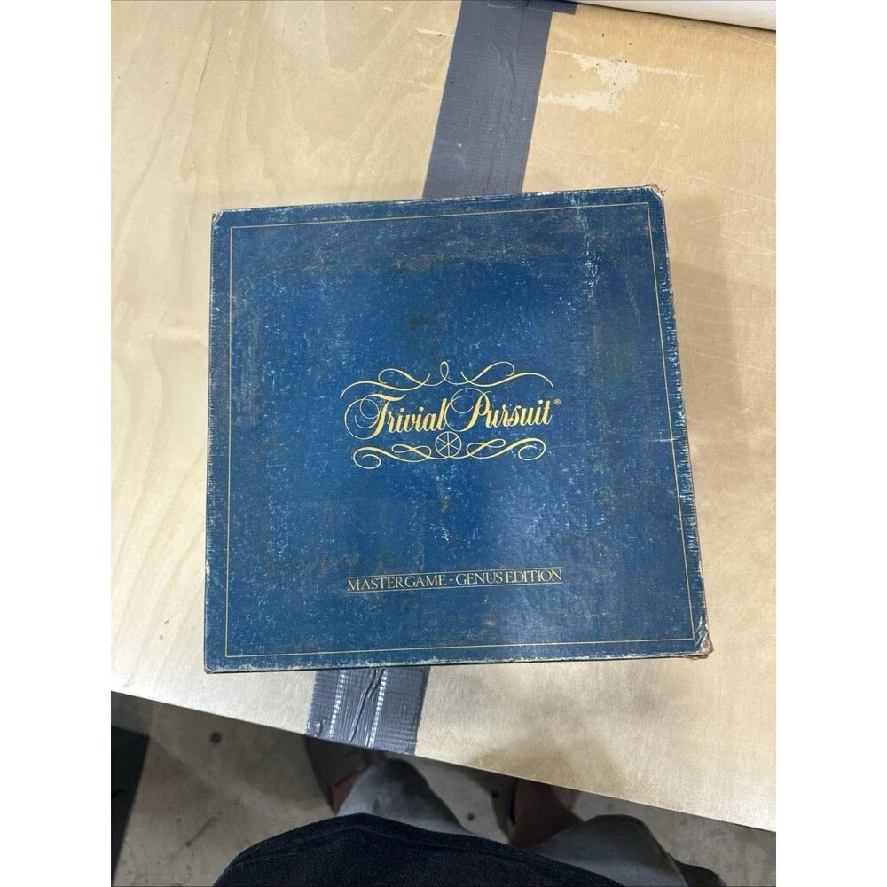 Vintage Trivial Pursuit Master Game Genus Edition